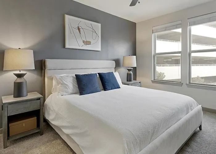 Landing Modern With Amazing Amenities *