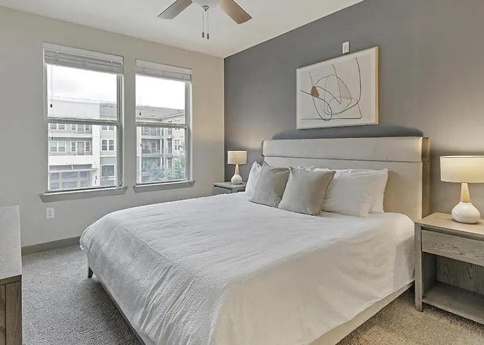 Landing Modern With Amazing Amenities * Fort Worth